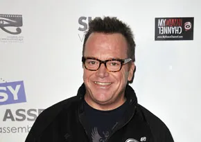 1259441087_tom arnold p1