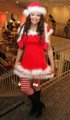 1261492834_latoya jackson 290