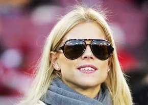 1262446513_elin woods p1