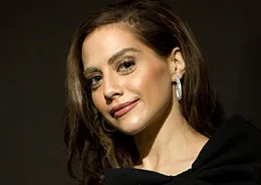 1266103056_brittany murphy_206