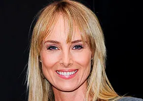 1266270162_chynna phillips 206