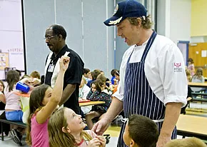 1268751161_jamie oliver 206