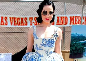 1270762569_dita von teese 206