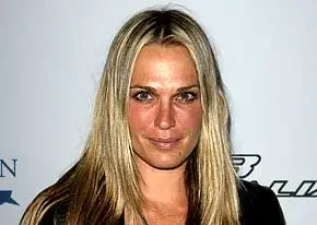 1271086842molly sims m
