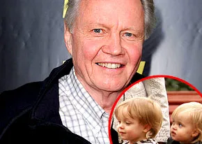 1274299434_jon voight 206