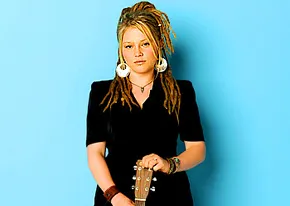 1275056696_crystal bowersox 206