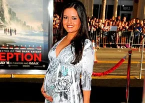 1279115201_danica mckellar 206