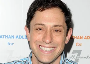 1283287613jonathan 206