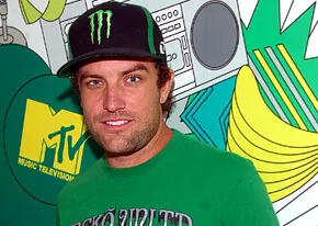 1287429470_tj lavin 206