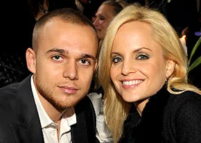 1287587752_mena suvari 206