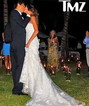 1289228710_joe francis 290