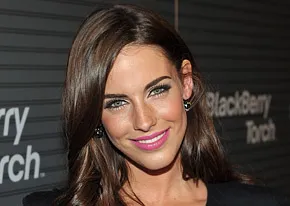 1291068179jessica 206