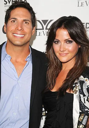 1293755590_joe francis 290