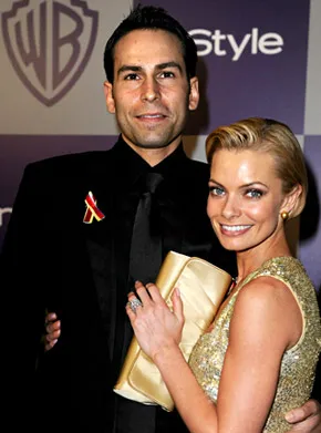 1296254962_1296254065_jaime pressly 290