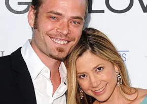 1297698981_mira sorvino christopher backus 206