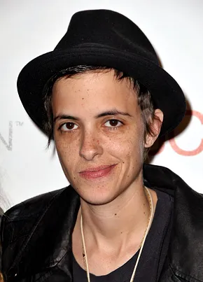 1302557819_samantha ronson 290