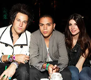 1303233005_vip cabbrera 290