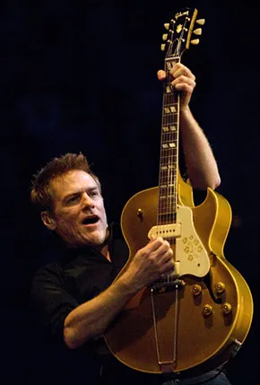 1304638165_bryan adams 290