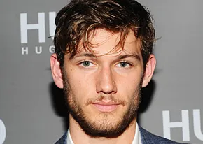 1305839203_alex pettyfer 206