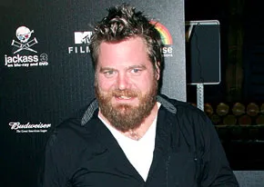 1308580653_ryan dunn 206