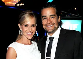 1309282644_julie benz 206