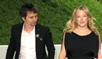 1309964390_kate hudson matt bellamy 143