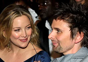 1310678092_matt bellamy kate hudson 206