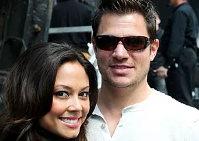 1311024501_nick lachey vanessa minnillo 206