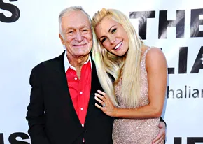 1311719841_hugh hefner crystal harris 206