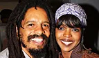 1311797380_lauryn hill gives birth 84