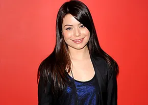 1313082002_miranda cosgrove 206