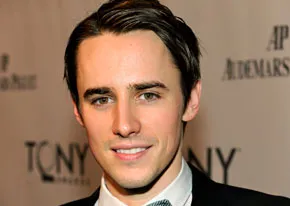 1314024956_reeve carney 206
