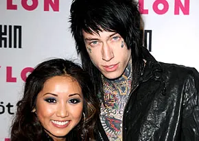 1314142719_brenda song trace cyrus 206