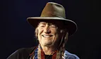 1314804335_willie nelson 84