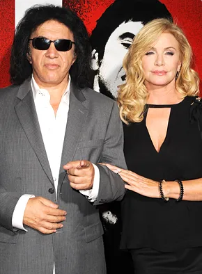 1314983525_gene simmons shannon tweed 290