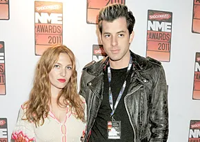 1315067913_mark ronson wedding_206