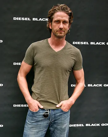 1316029388_gerard butler 350