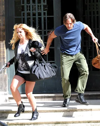 1316452487_britney spears jason trawick video 441