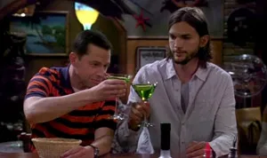 1316541518_ashton kutcher jon cryer 178