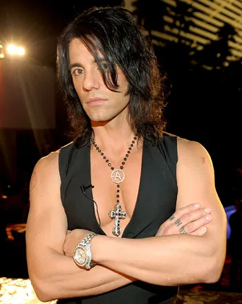 1316544777_criss angel 441