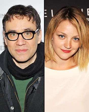 1317059204_fred armisen abby elliot vert