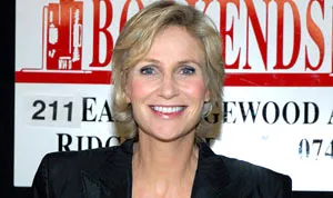 1317246925_jane lynch nook 178