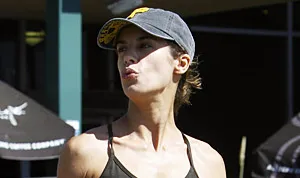 1317905456_elisabetta canalis 178