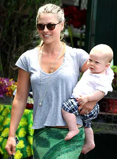 1317925897_ali larter teddy 240