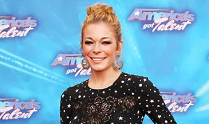 1317928307_leann rimes skinny 178