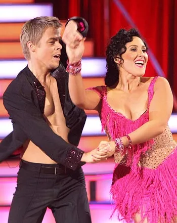1319479401_derek hough ricki lake 441
