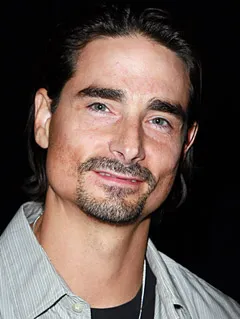 1319575441_kevin richardson 240