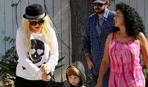 1320098052_christina aguilera jordan bratman 178