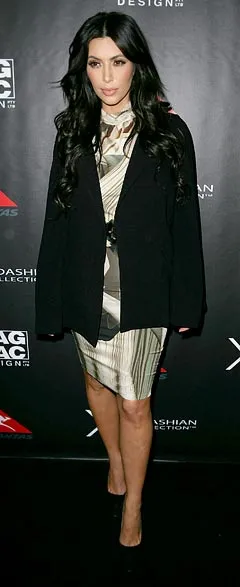 1320240357_kim kardashian 240