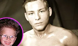 1320937087_jonathan lipnicki jerry mcguire now 6 pack 178